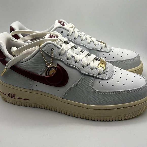 Nike Women's‎ Air Force 1 '07 SE gray white red Shoes women's 8 NWB - Picture 2 of 8